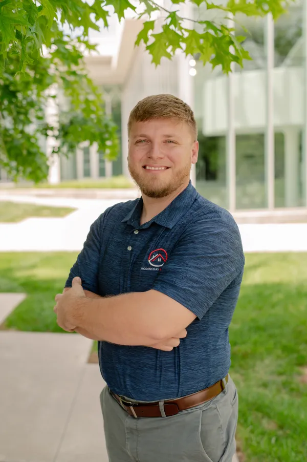 Austin Hungate, CEO at Modern Day Roofing